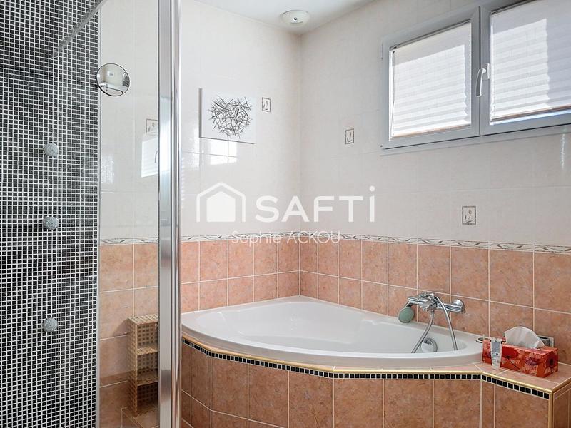 Maison - 150 m² - 6 pièces