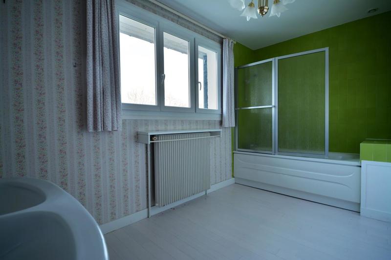 Maison - 233 m² - 5 pièces