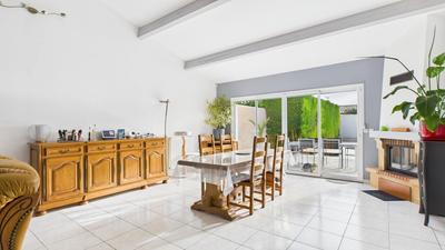 Maison - 141 m² - 5 pièces