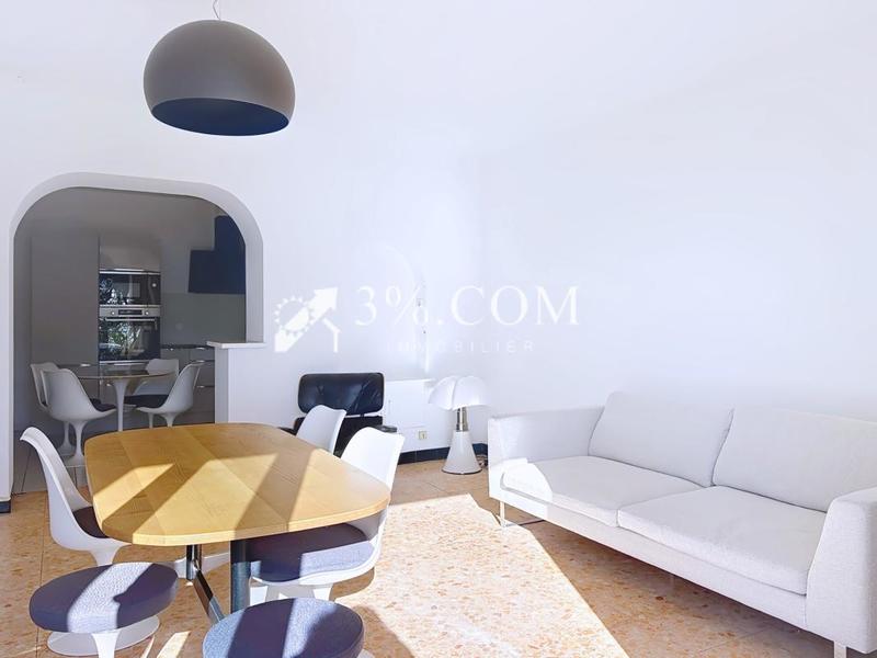 Maison - 183 m² - 8 pièces