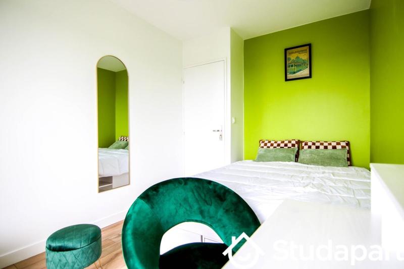 Chambre - 10 m² - 1 pièce