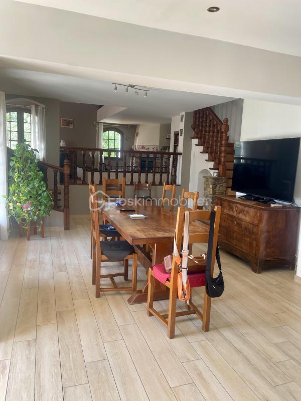 Propriété - 160 m² - 6 pièces