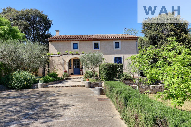 Maison - 187 m² - 6 pièces