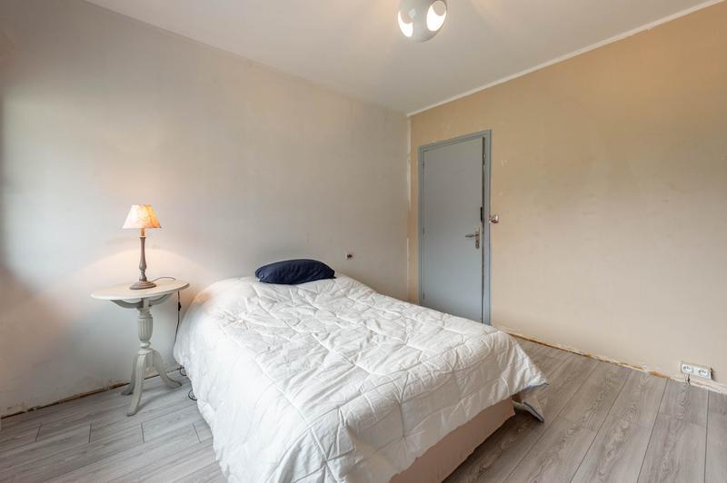 Appartement - 93 m² - 5 pièces