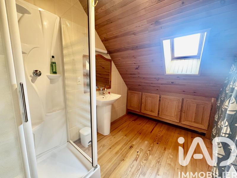 Maison - 286 m² - 9 pièces