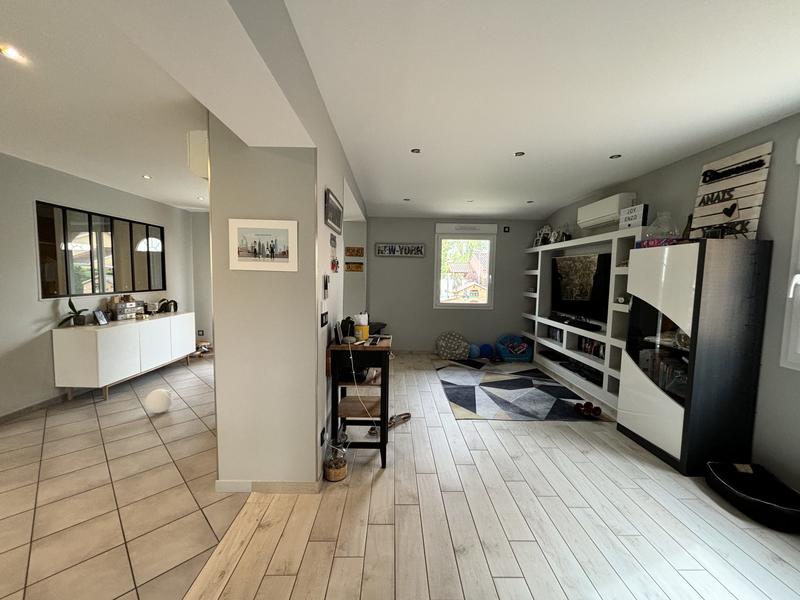 Villa - 160 m² - 8 pièces