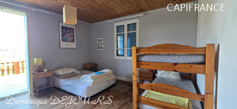 Maison - 176 m² - 9 pièces