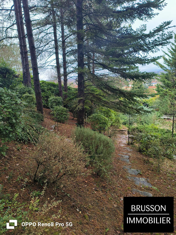 Villa - 256 m² - 6 pièces