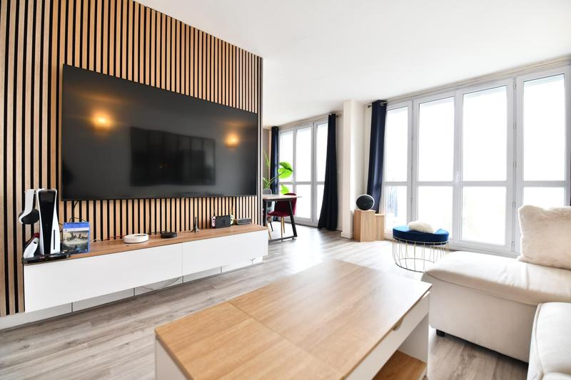 Appartement - 92 m² - 5 pièces