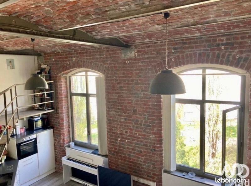 Loft - 70 m² - 2 pièces