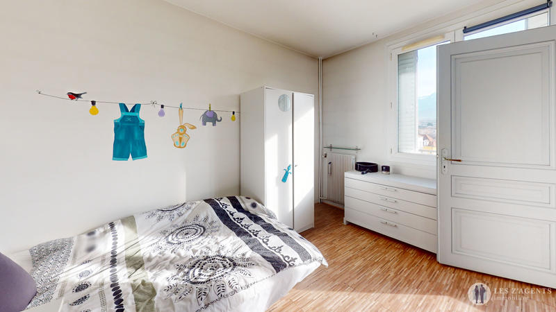 Appartement - 65 m² - 4 pièces