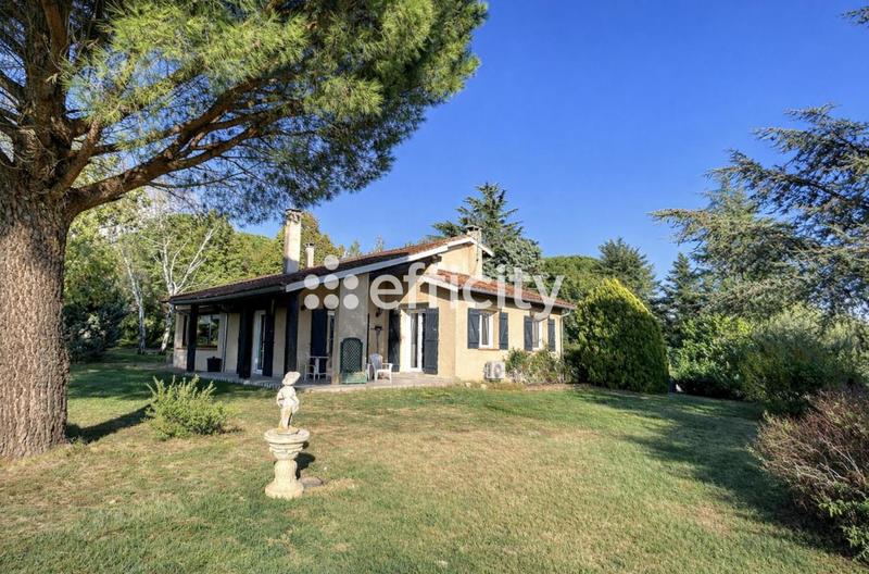 Maison - 209 m² - 5 pièces