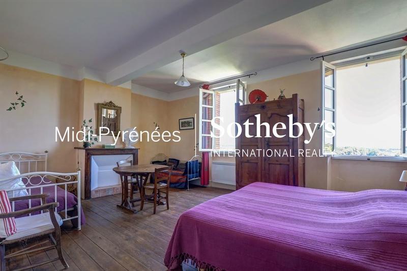 Maison de ville - 336 m² - 10 pièces