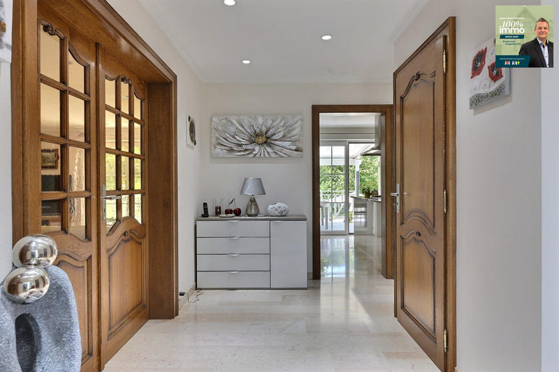 Maison - 232 m² - 7 pièces