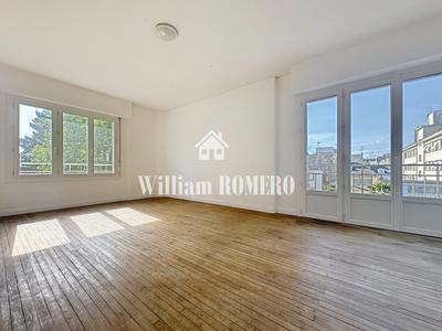 Appartement - 102 m² - 5 pièces