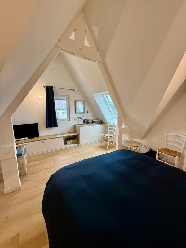 Maison - 121 m² - 8 pièces