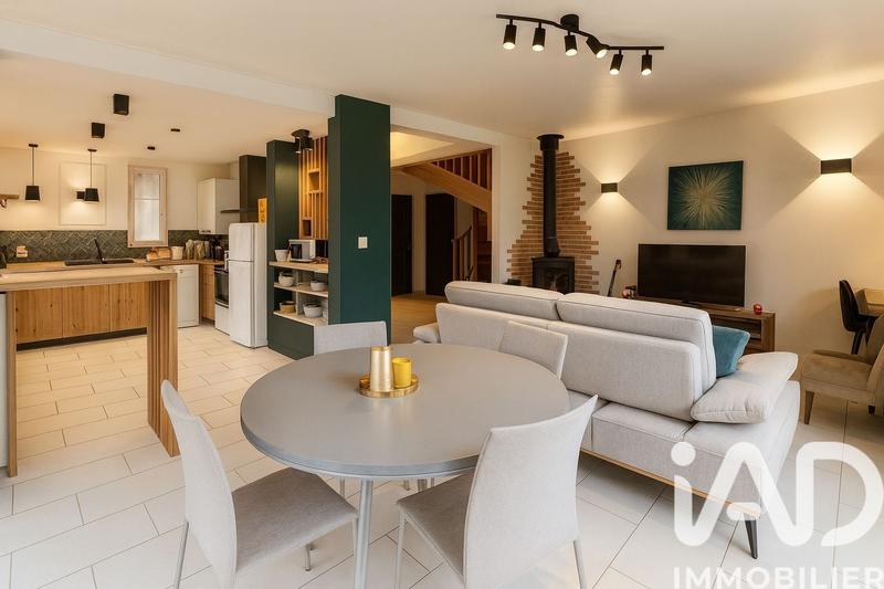 Maison - 97 m² - 4 pièces