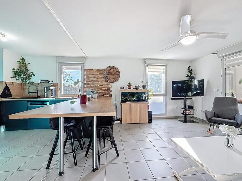 Appartement - 82 m² - 4 pièces