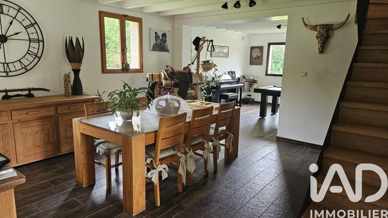 Maison - 201 m² - 7 pièces