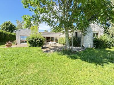 Maison - 323 m² - 17 pièces