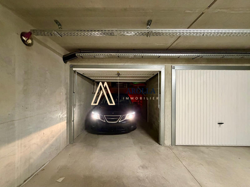 Parking / Garage - 14 m²