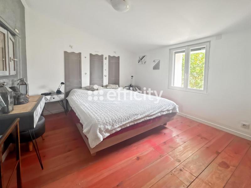 Maison - 192 m² - 6 pièces