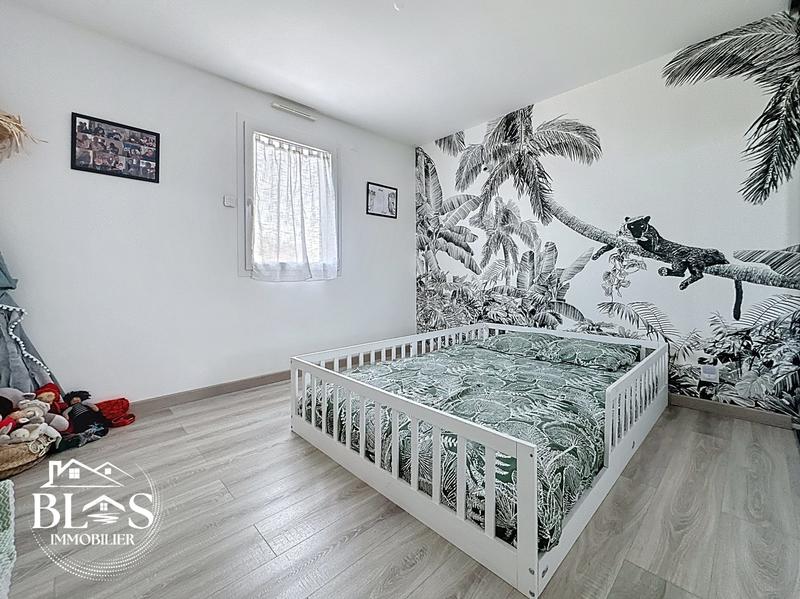 Maison traditionnelle - 99 m² - 5 pièces