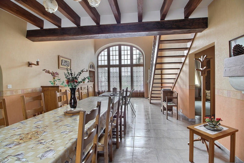 Maison de village - 200 m² - 9 pièces