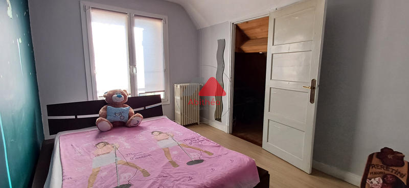 Maison - 140 m² - 6 pièces