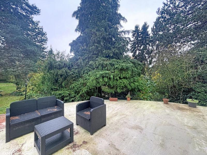 Pavillon - 150 m² - 6 pièces