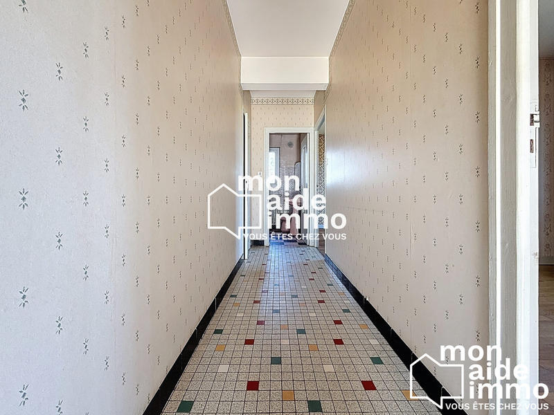 Maison - 180 m² - 4 pièces