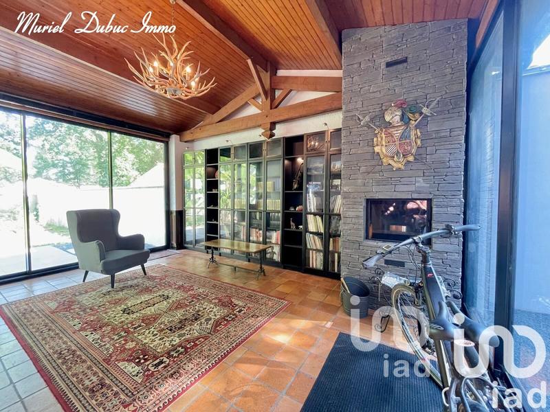 Maison - 201 m² - 5 pièces