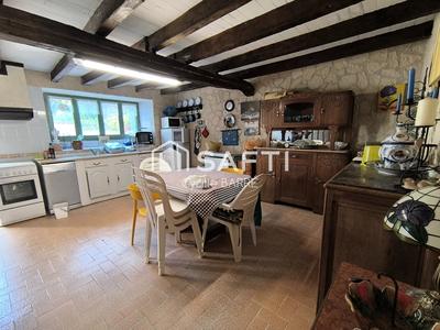 Maison - 90 m² - 3 pièces