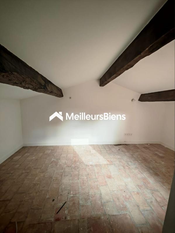 Propriété - 200 m² - 10 pièces