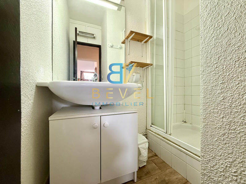 Appartement - 93 m² - 5 pièces