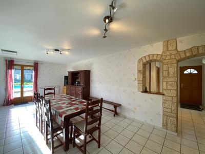 Maison - 93 m² - 4 pièces