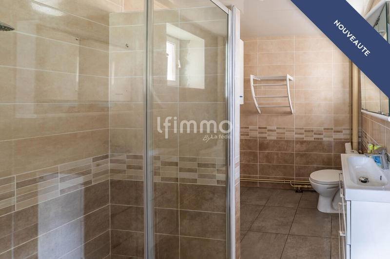 Corps de ferme - 250 m² - 11 pièces