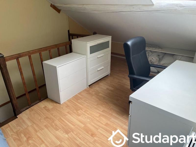 Chambre - 18 m² - 1 pièce