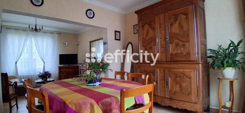 Maison - 93 m² - 4 pièces