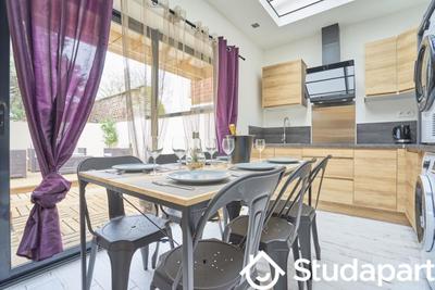 Chambre - 10 m² - 1 pièce