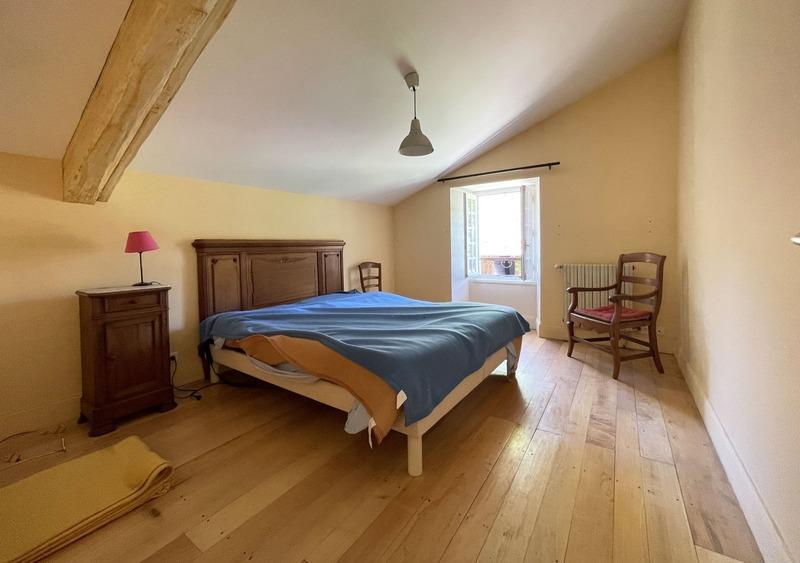 Château - 600 m² - 16 pièces