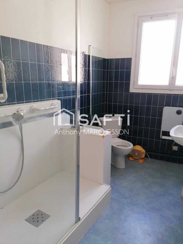 Maison - 233 m² - 9 pièces