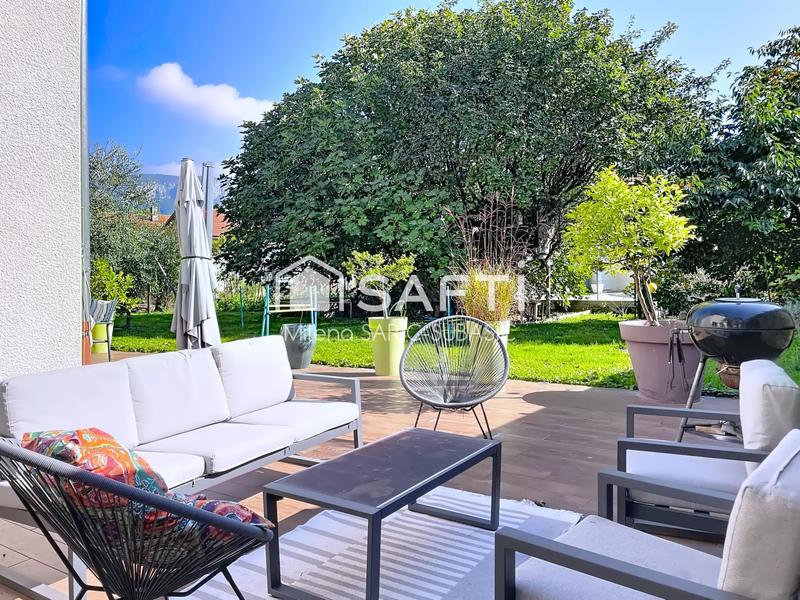 Maison - 161 m² - 5 pièces