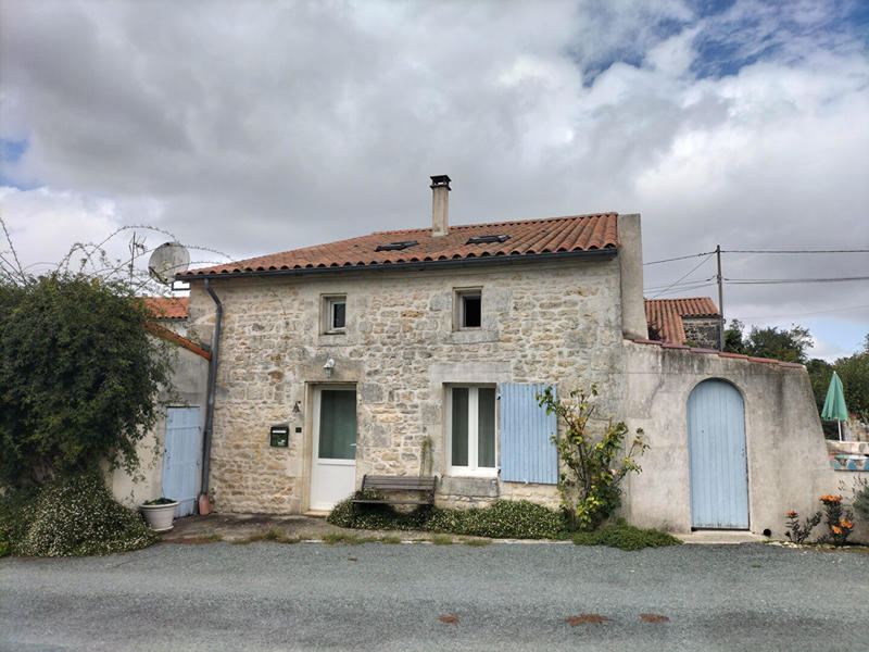 Maison - 215 m² - 9 pièces