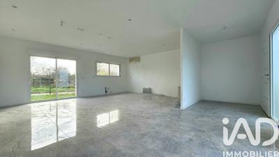 Maison - 119 m² - 6 pièces