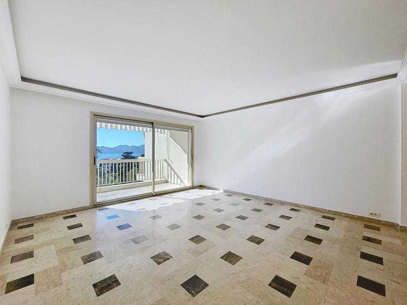 Appartement - 87 m² - 3 pièces