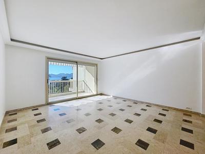 Appartement - 87 m² - 3 pièces