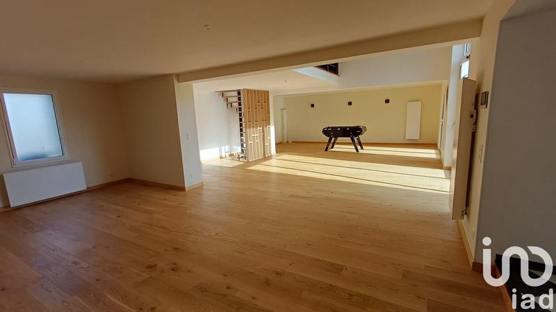 Maison - 198 m² - 6 pièces