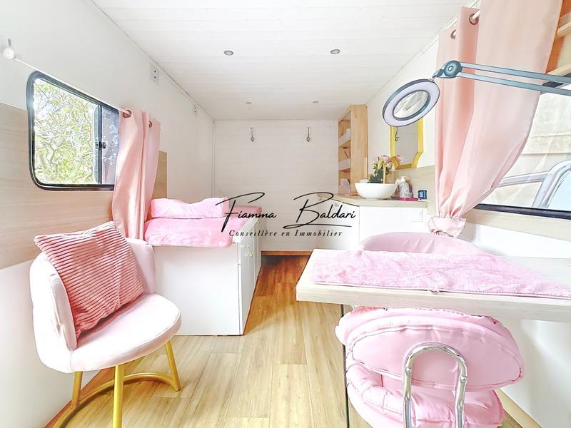 Local d'activité / Entrepôt - 9 m² - 1 pièce