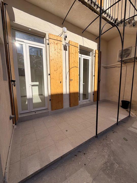 Immeuble - 102 m² - 4 pièces